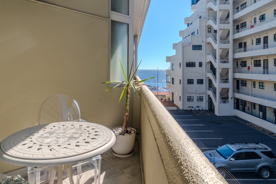 0 Bedroom Property for Sale in Sea Point Western Cape